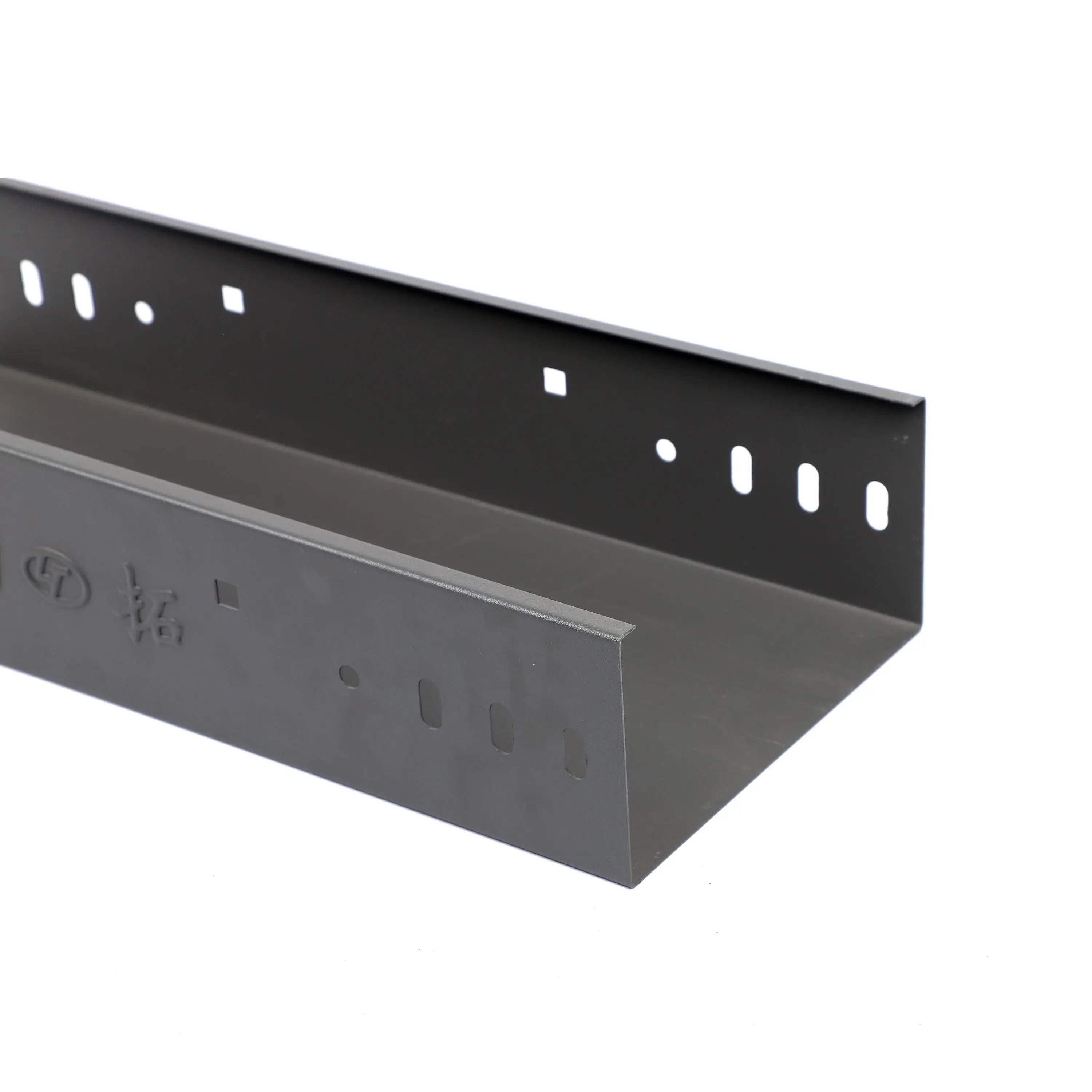 電纜橋架采購選江蘇優全電商信息技術，多品類橋架齊全，技術成熟，滿足多樣化工程需求