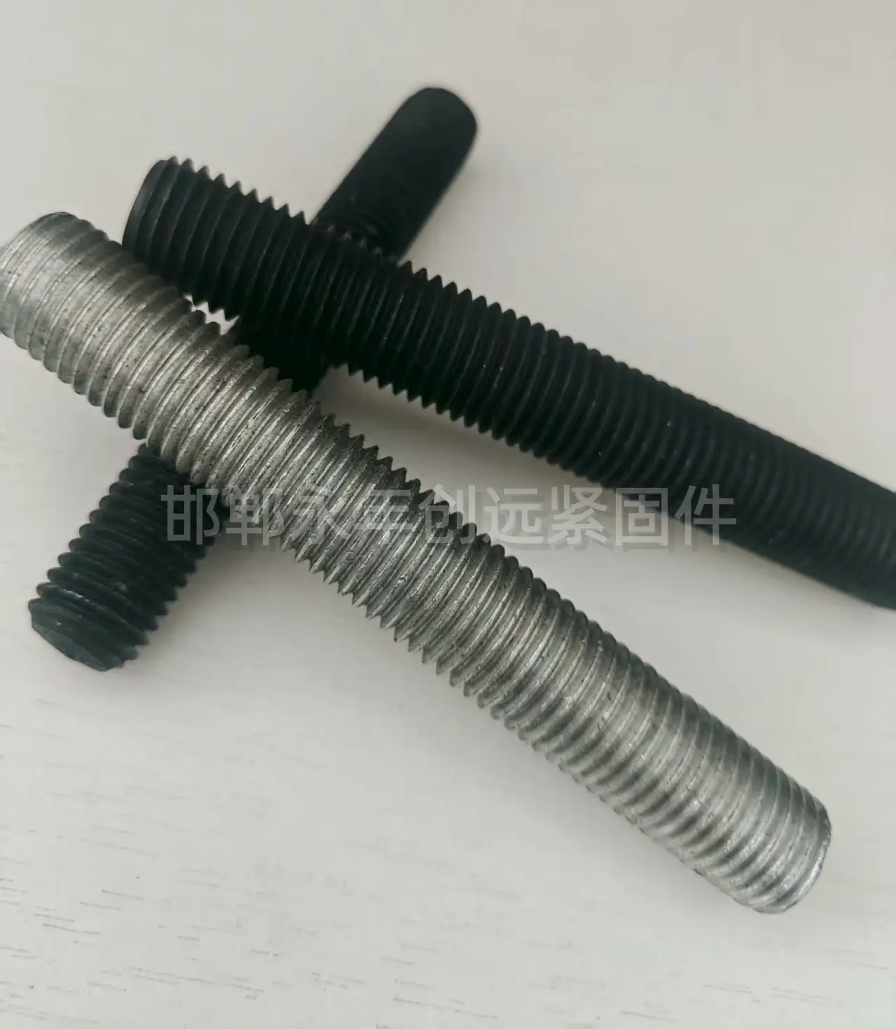 全螺紋鍍鋅絲桿可以代替部分鋼筋使用嗎？比如在構造柱中？A全螺紋鍍鋅絲桿A興化電纜橋架設備連接使用全螺紋鍍鋅絲桿A腳手架對接用通絲螺桿